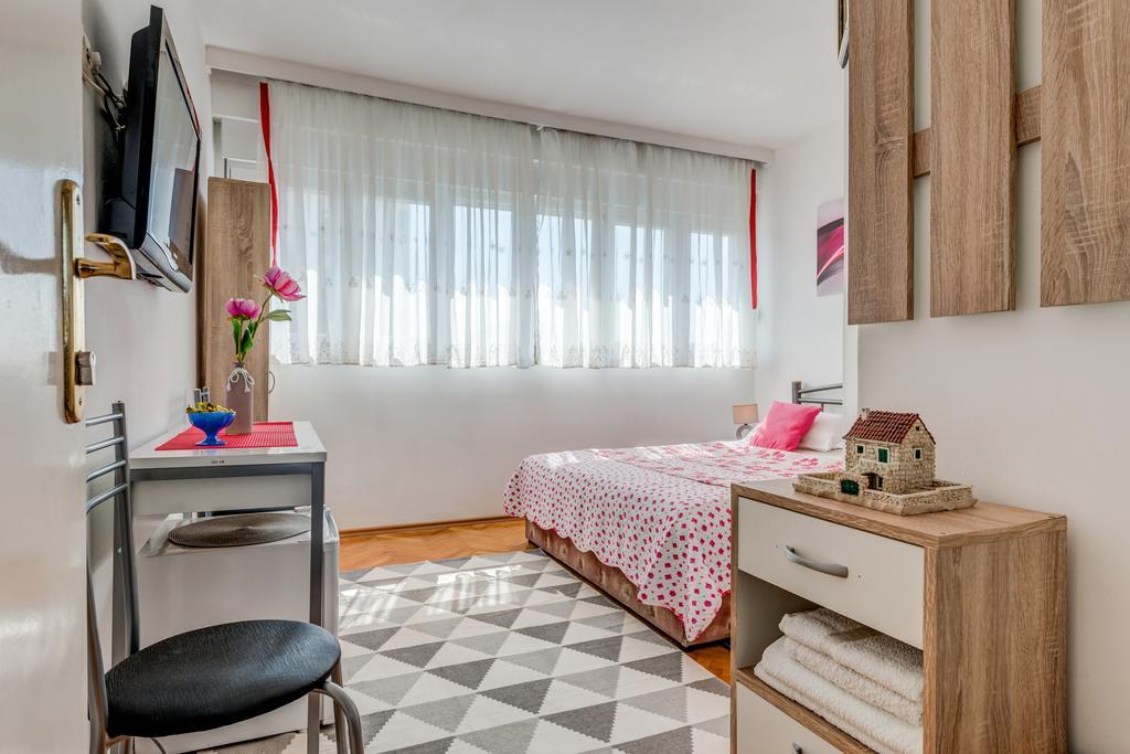 Rooms Alijev Split Exterior photo